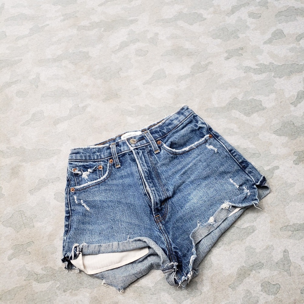 Abercrombie and Fitch Shorts Womens 26/2 Blue High Rise Mom Pockets Denim - Picture 2 of 9